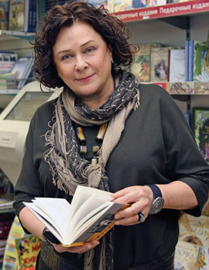 Марина Каменева, ген. директор магазина «Москва» об искусстве продаж и инструментах влияния на современного читателя