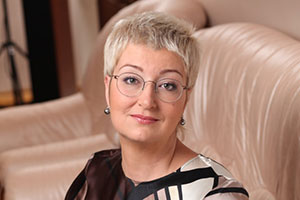 Татьяна Устинова: о взаимоотношениях романиста и режиссера, роли современного писателя и привычки к чтению